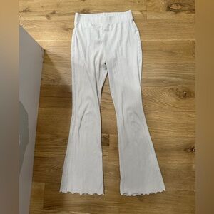 White stretchy pants